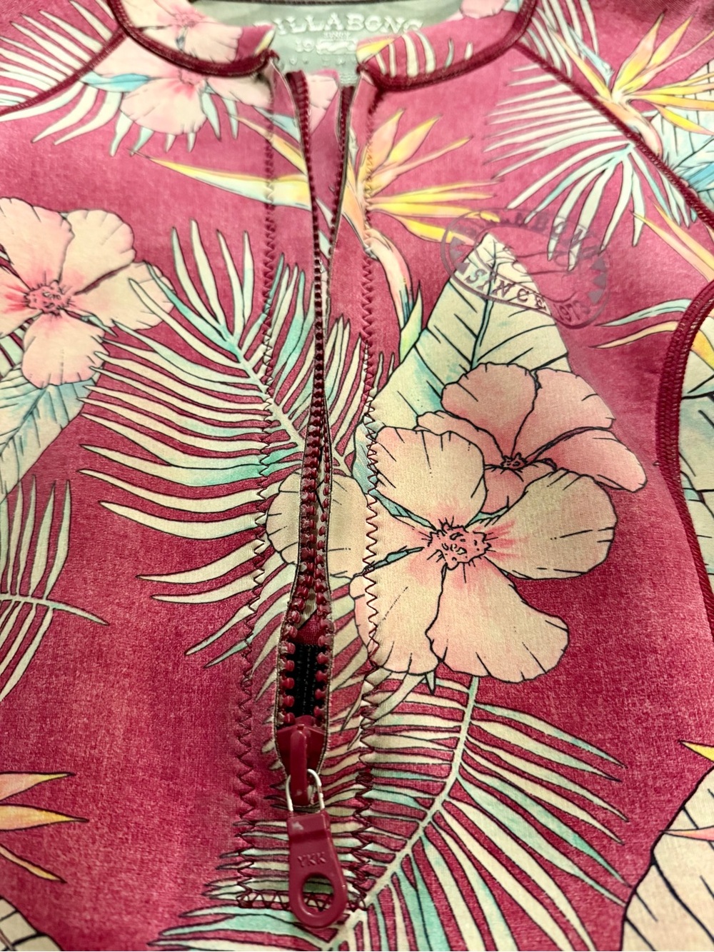 Billabong Surf Capsule Floral Long Sleeve Spring Suit Maroon Tropical Print - Picture 4 of 10
